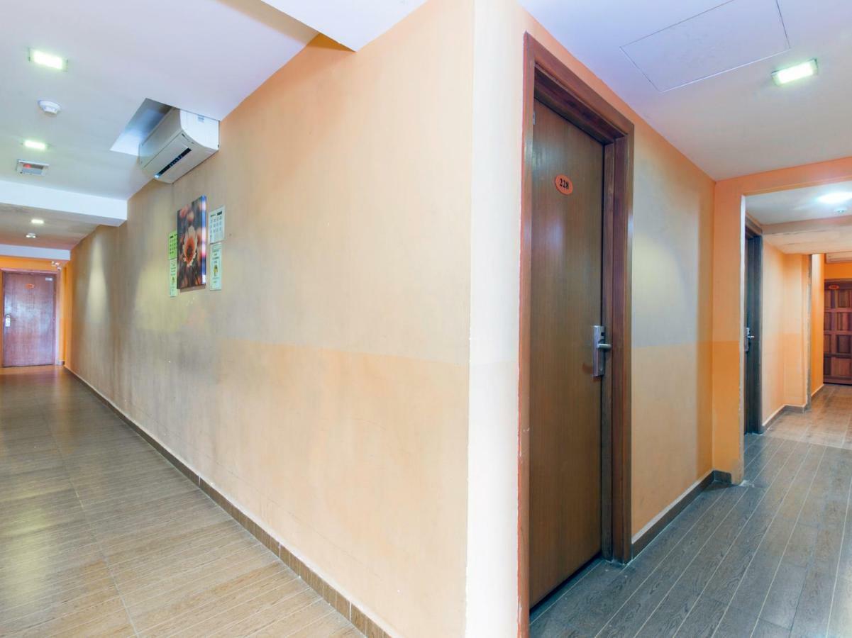 באנגי Oyo 419 City Boutique Hotel מראה חיצוני תמונה